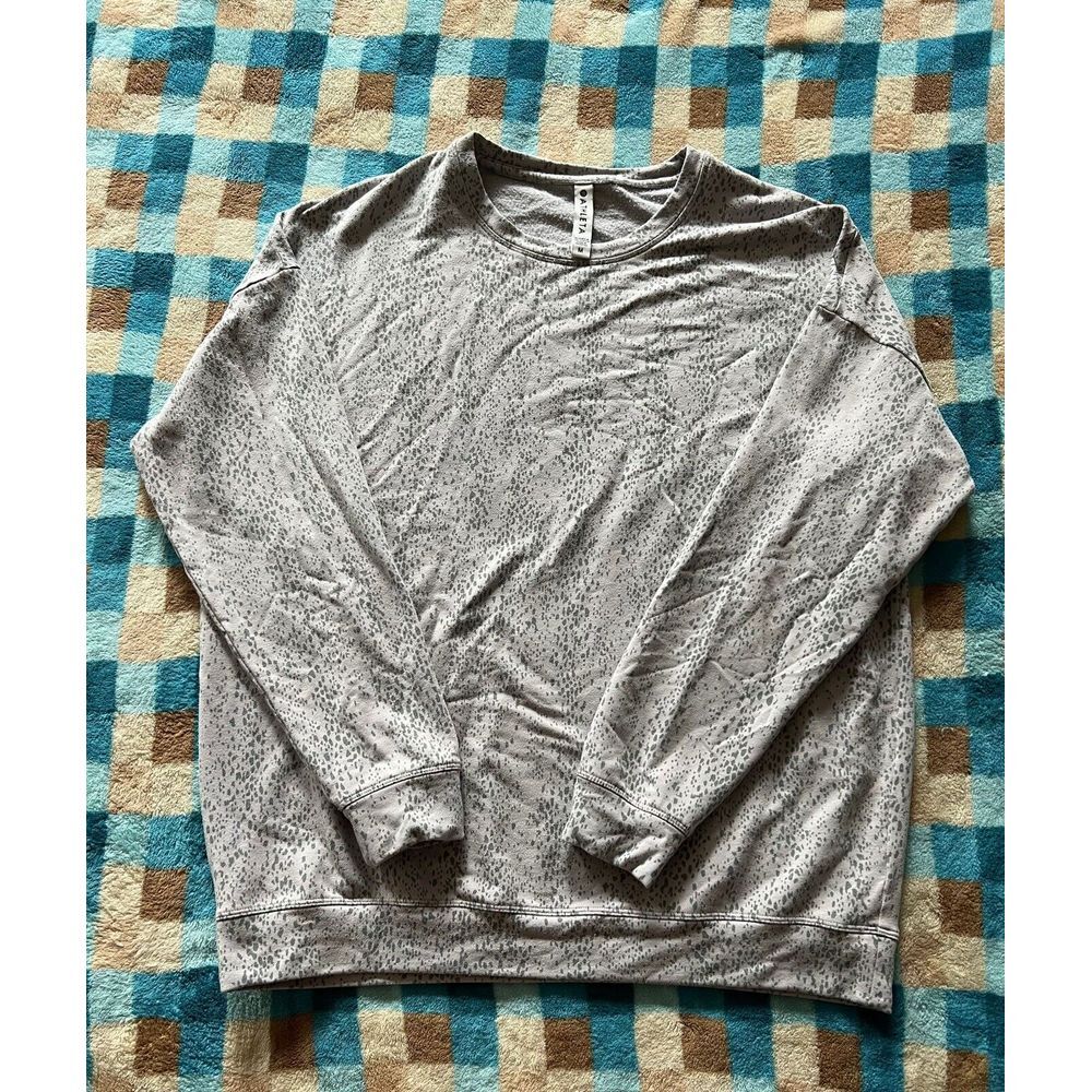 Athleta Long Sleeve Shirt Womens Sz Medium Gray Heathered Rayon Blend‎ Sweater